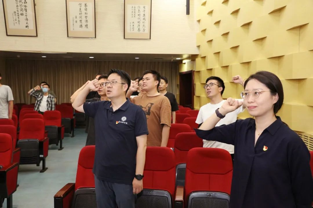 76a7ce3540754fac875196820eeb6c32.jpg 76a7ce3540754fac875196820eeb6c32.jpg