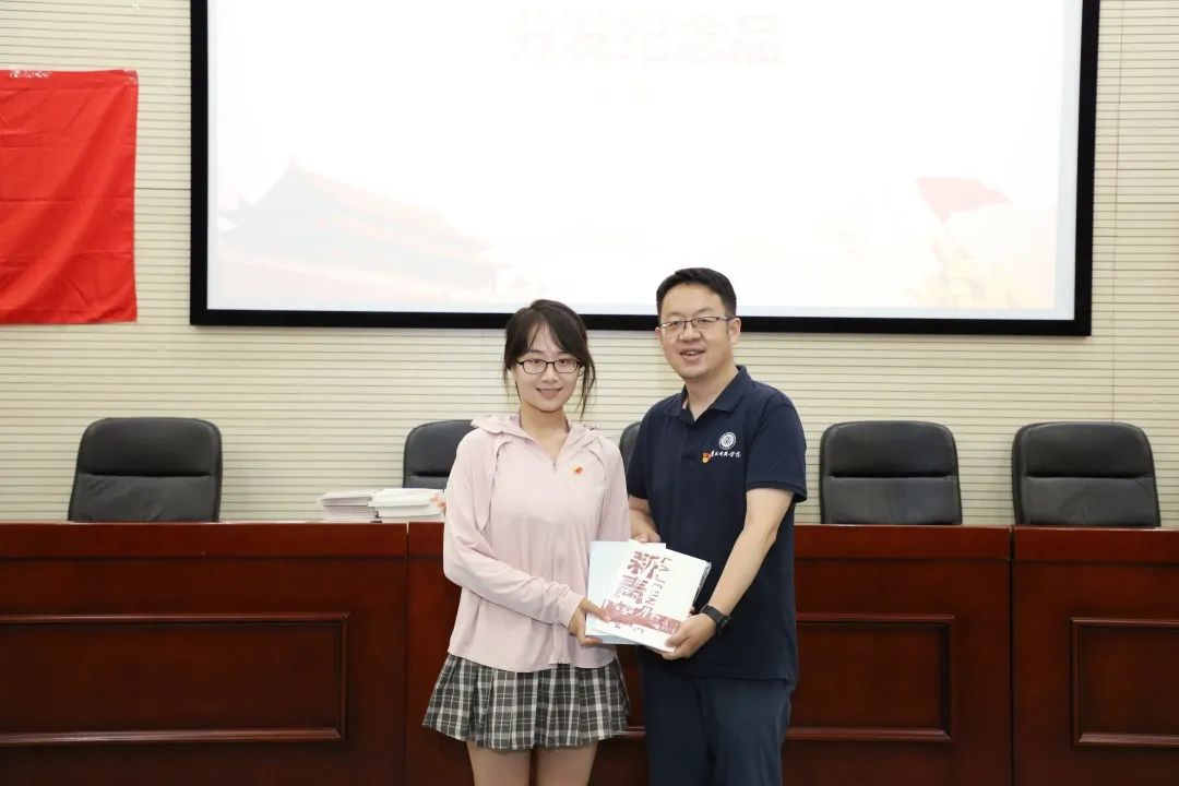 6c58862cb1344ddaa2213126746d396b.jpg 6c58862cb1344ddaa2213126746d396b.jpg