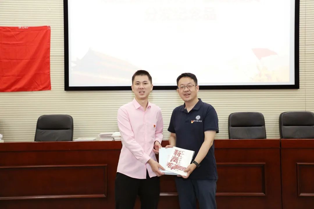 9af232beee4f4673ab368911e131fbb1.jpg 9af232beee4f4673ab368911e131fbb1.jpg