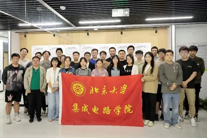 08c371f6839a405d863b6b9587707d3c.jpg 08.jpg