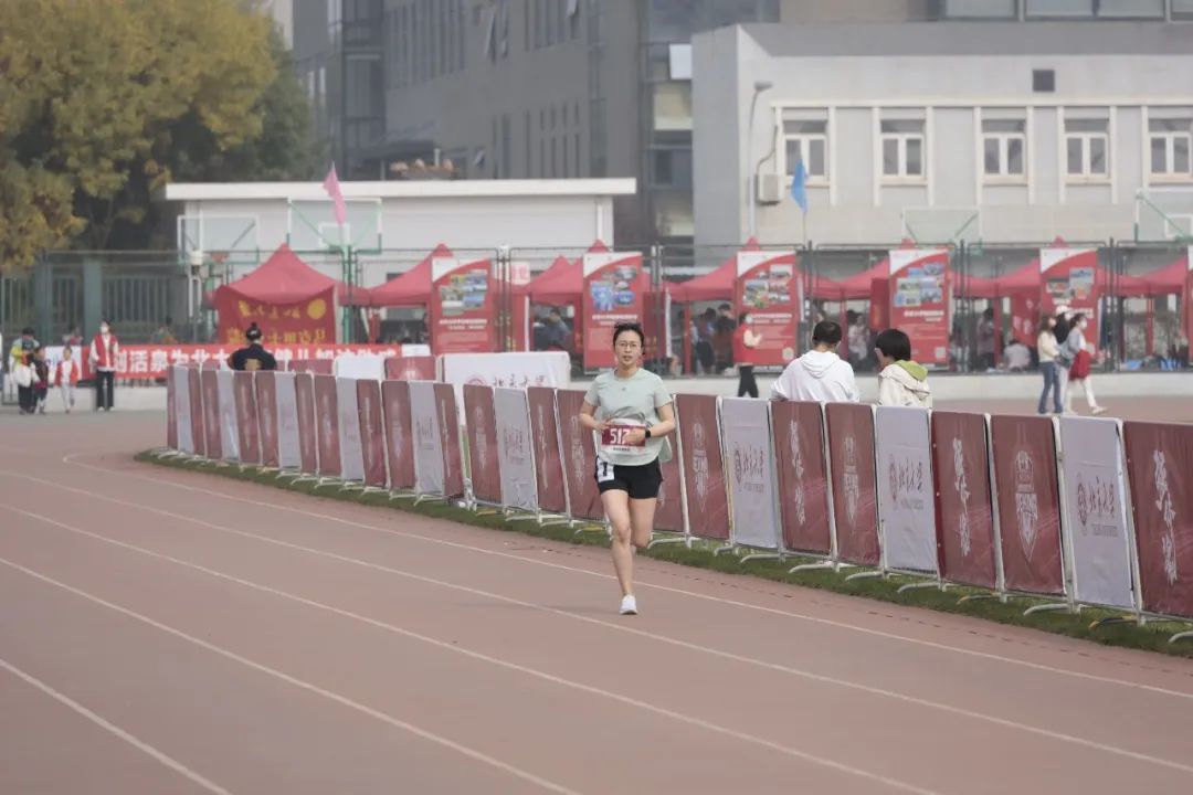 aac450299a2045a4adad6d065a94e51a.jpg aac450299a2045a4adad6d065a94e51a.jpg