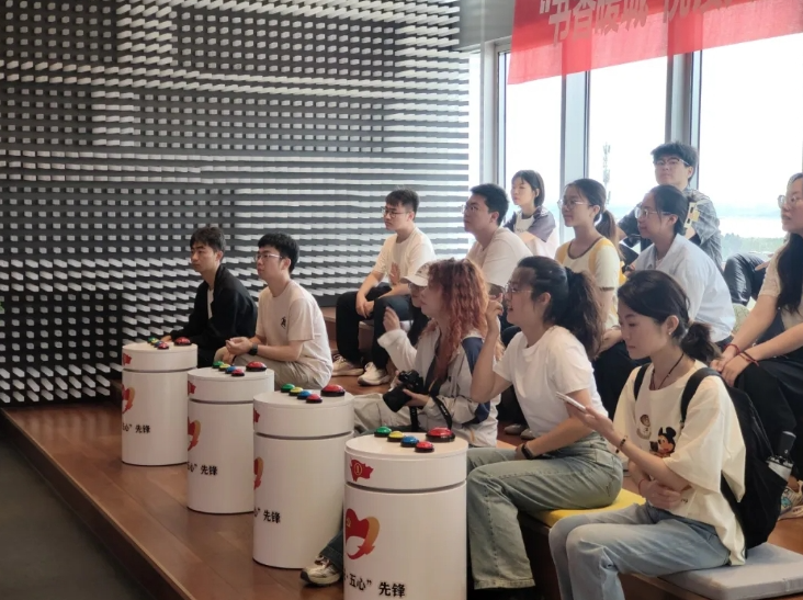 e6b98986adfc426eaa7d43d65db6fcf9.png image.png